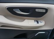 Mercedes-Benz Třídy V 11