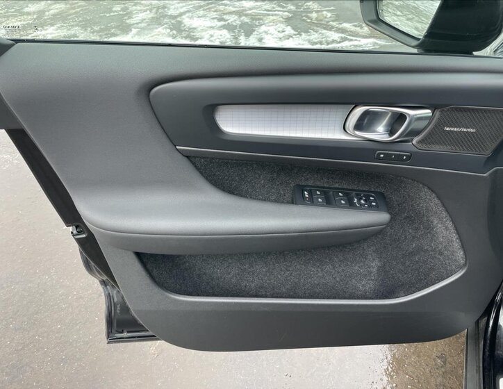 Volvo XC40 SUV 2,0 l 145 kw