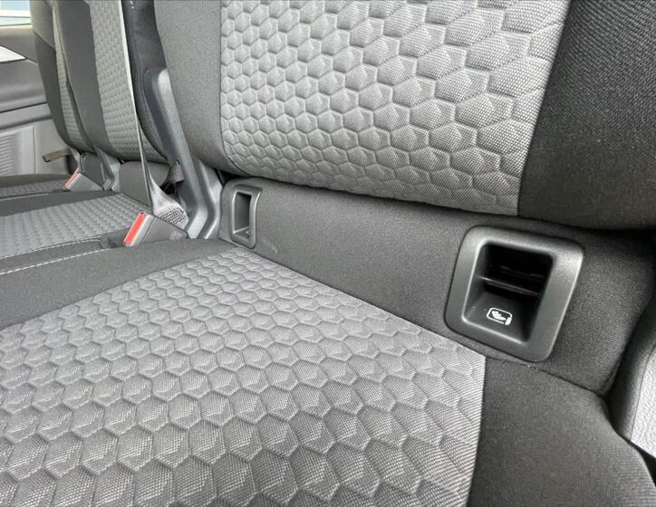 Volkswagen Caravelle 25