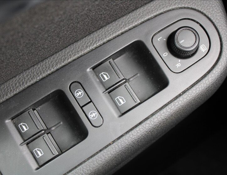 Volkswagen Sharan MPV 2,0 l 110 kw