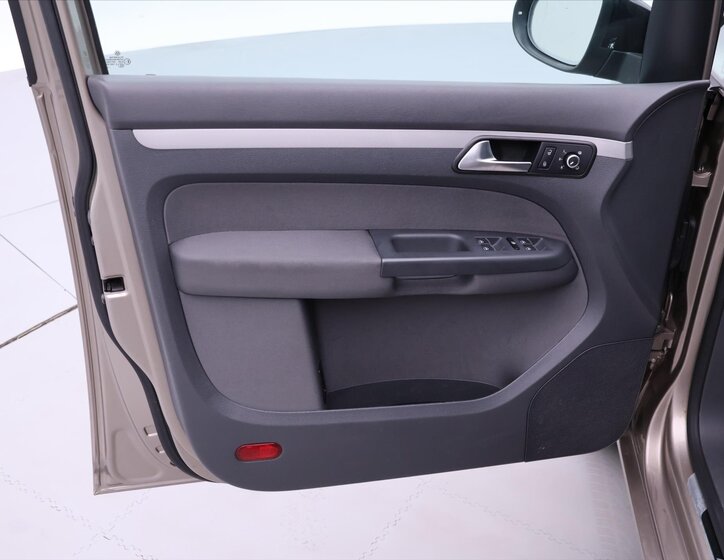 Volkswagen Touran MPV 1,4 l 103 kw