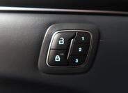 Ford Mustang Mach-E 28