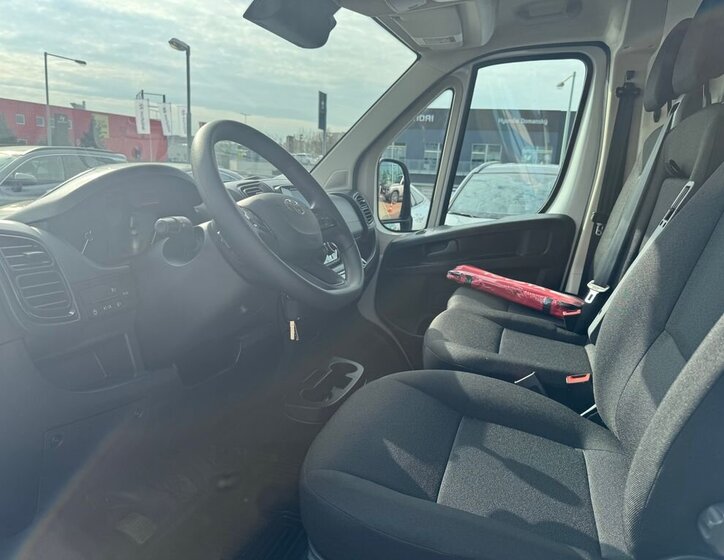 Toyota Proace Max Skříň 2,2 l 88 kw