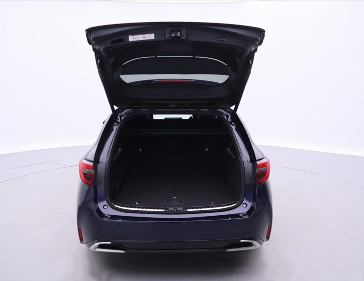 Toyota Corolla Kombi 2,0 l 112 kw