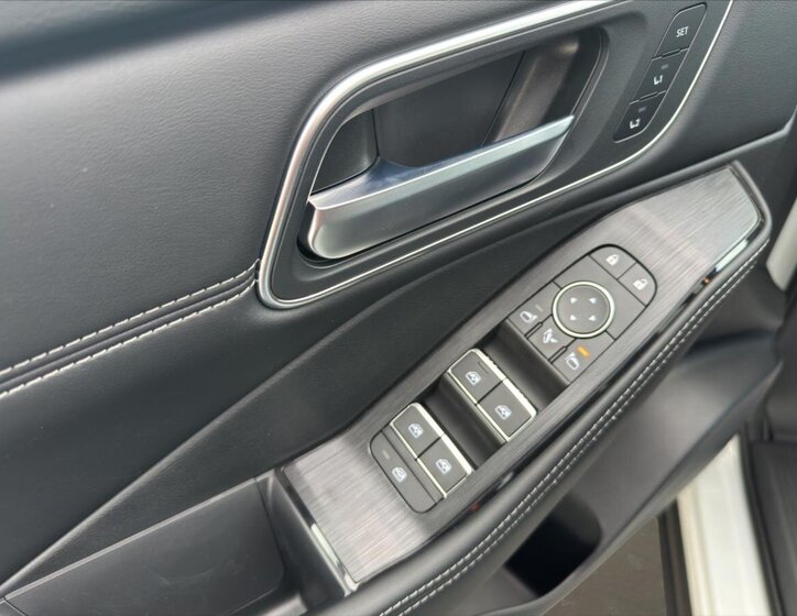 Nissan X-Trail SUV / Terénní 1,5 l 116 kw