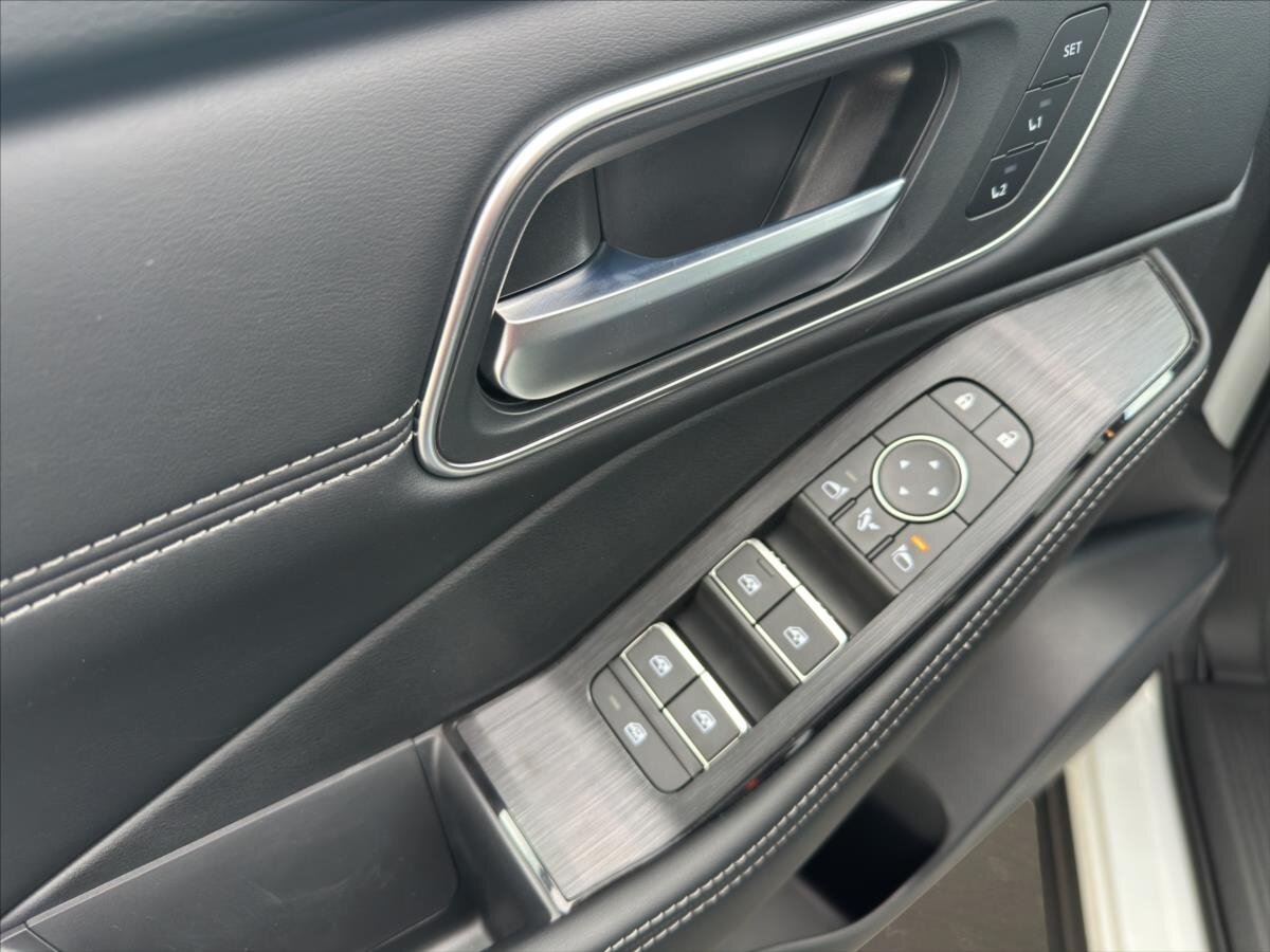 Nissan X-Trail SUV / Terénní 1,5 l 116 kw