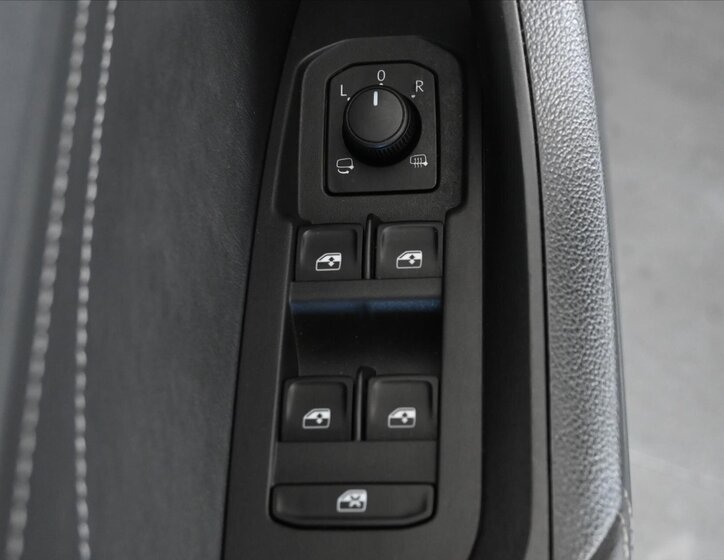 Škoda Kodiaq SUV / Terénní 1,5 l 110 kw