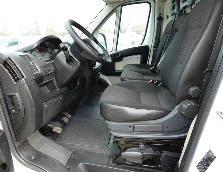 Peugeot Boxer Ostatní 2,0 l 96 kw
