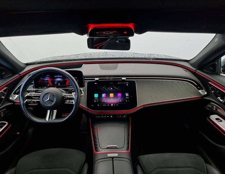 Mercedes-Benz Třídy E 12