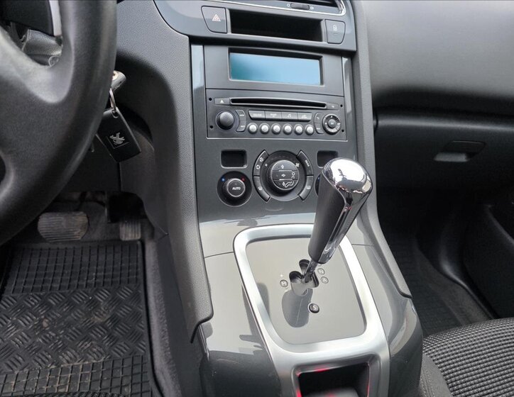 Peugeot 5008 Kombi 1,6 l 84 kw