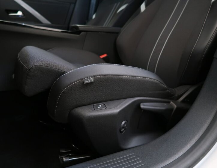 Opel Astra Hatchback 1,2 l 96 kw