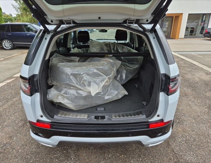 Land Rover Discovery Sport SUV 2,0 l 132 kw