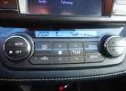 Toyota RAV4 SUV 2,0 l 111 kw