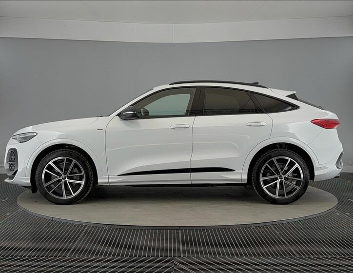 Audi Q5 SUV / Terénní 2,0 l 150 kw