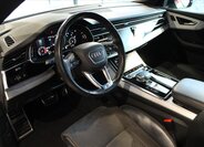 Audi Q8 SUV 3,0 l 210 kw
