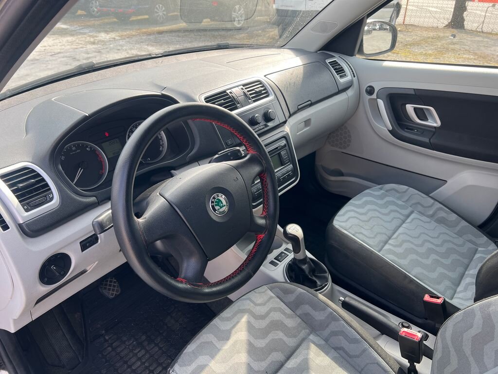 Škoda Roomster Kombi 1,4 l 51 kw