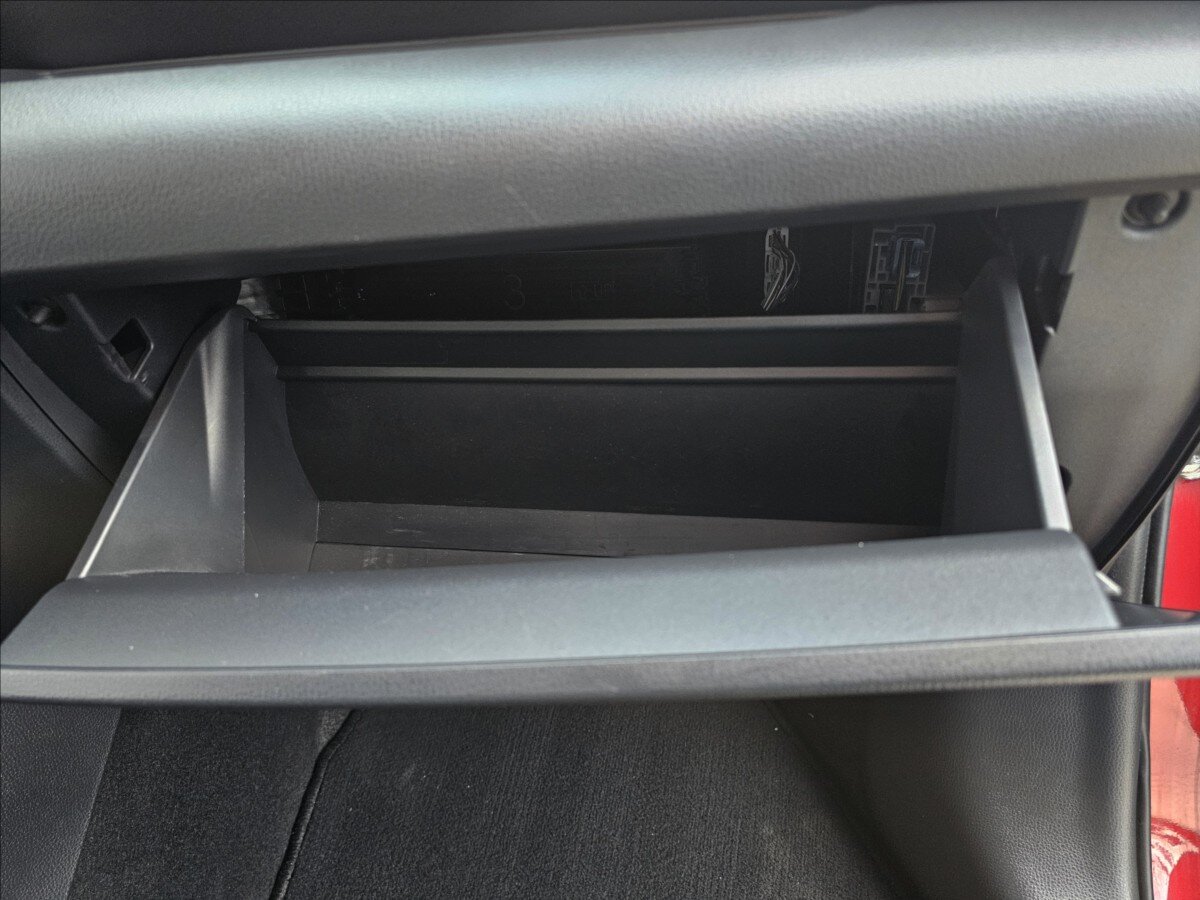 Toyota Yaris Hatchback 1,5 l 68 kw