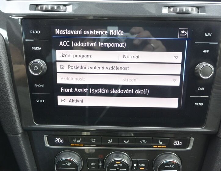 Volkswagen Golf Kombi 2,0 l 110 kw