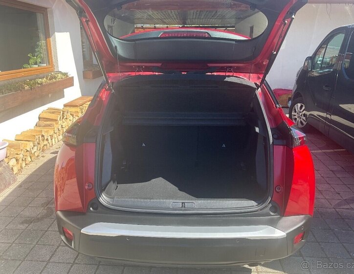 Peugeot 2008 SUV / Terénní 0,0 74 kw