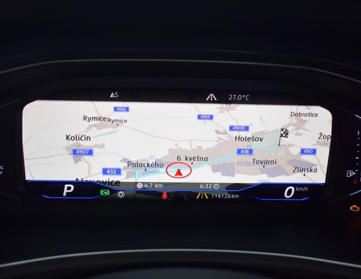 Volkswagen T-Roc SUV / Terénní 2,0 l 140 kw