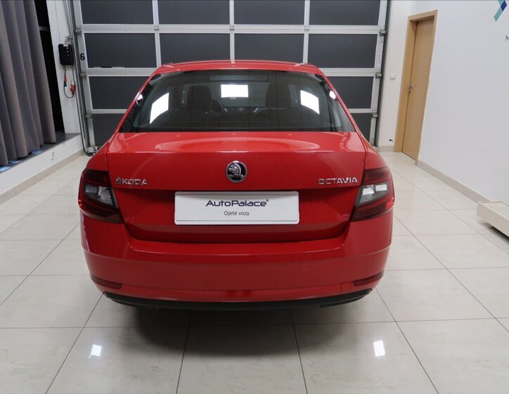 Škoda Octavia Liftback 1,6 l 85 kw