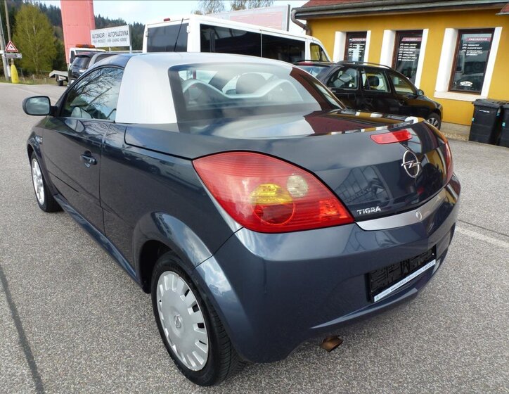 Opel Tigra Kabriolet 1,4 l 66 kw