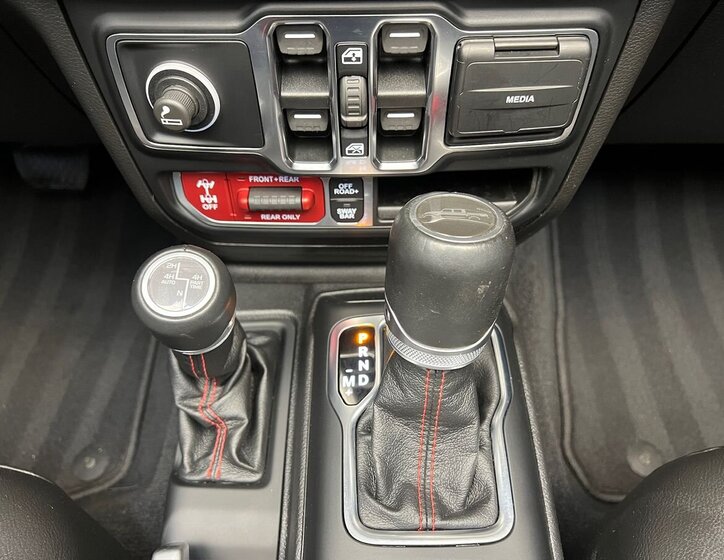 Ostatní Ostatní Ostatní 3,6 l 209 kw