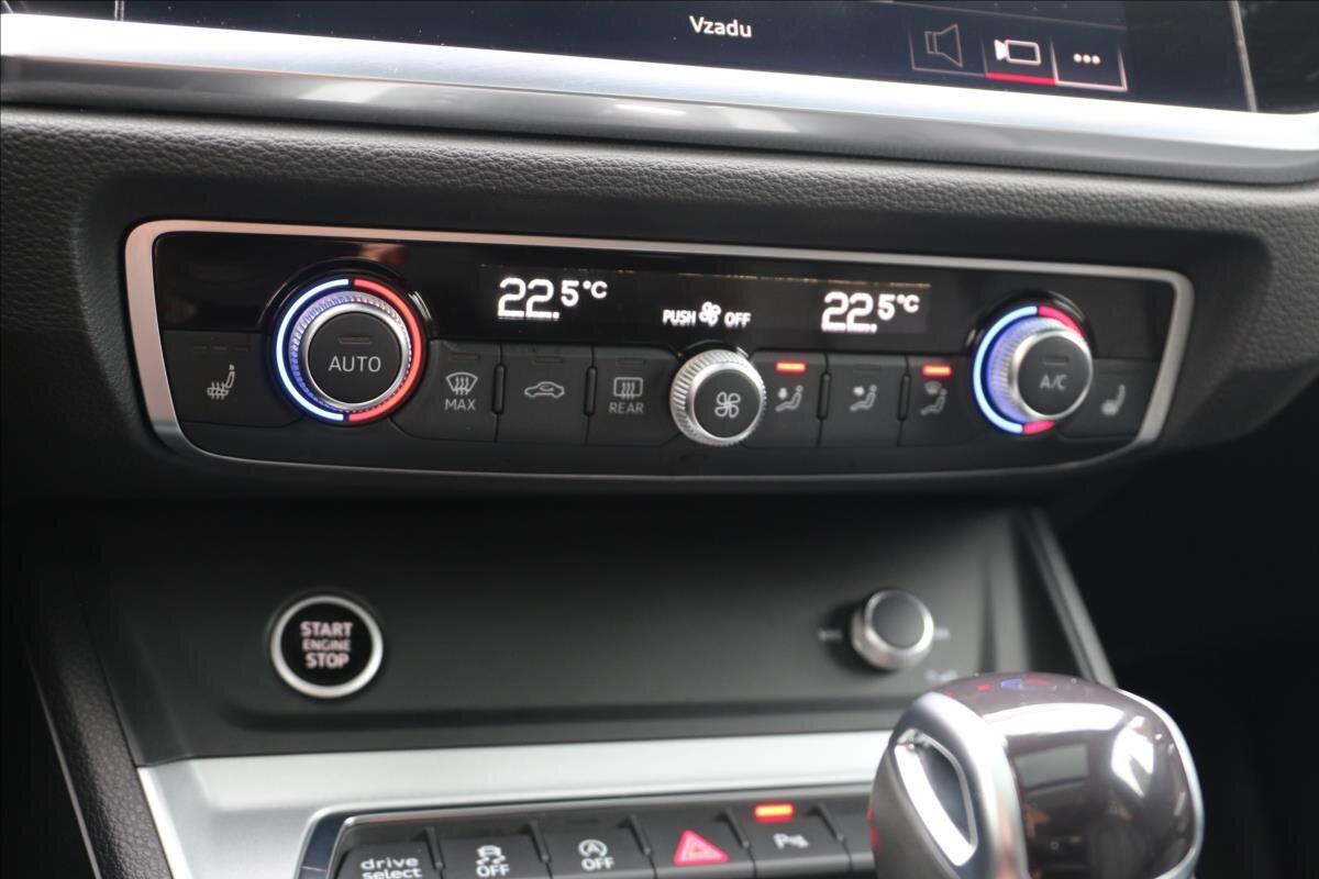 Audi Q3 SUV 2,3 l 137 kw