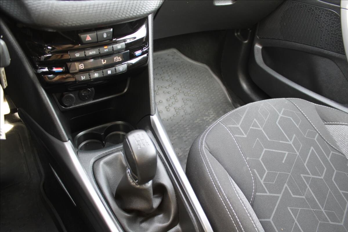 Peugeot 2008 SUV / Terénní 1,2 l 60 kw