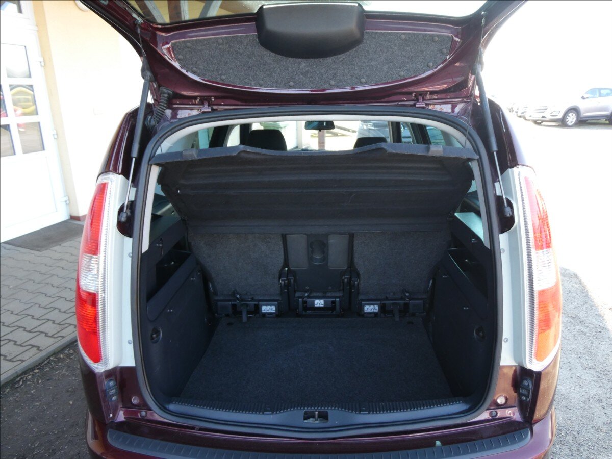 Škoda Roomster Kombi 1,2 l 63 kw