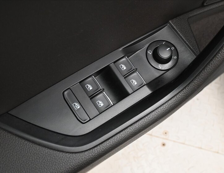 Škoda Superb Kombi 2,0 l 110 kw