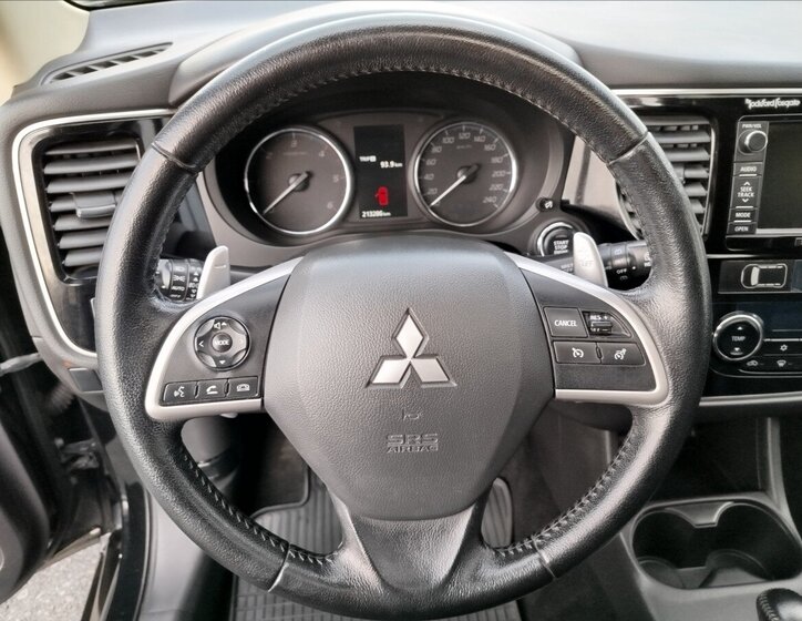 Mitsubishi Outlander SUV 2,3 l 110 kw