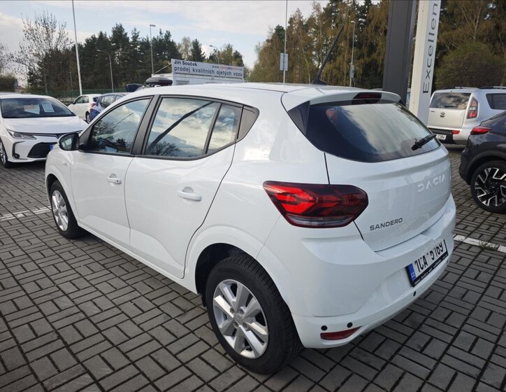Dacia Sandero Hatchback 999,0 67 kw