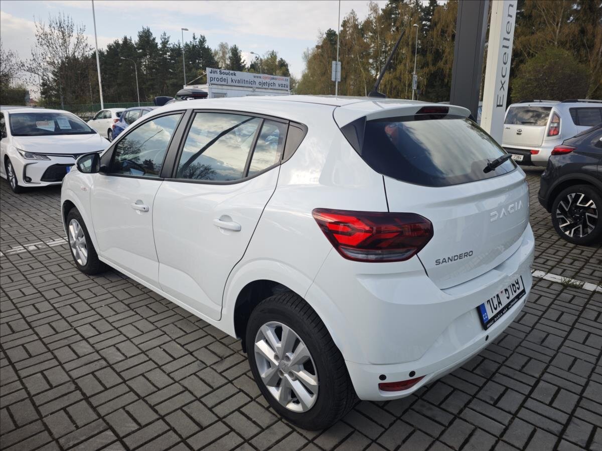 Dacia Sandero Hatchback 999,0 67 kw