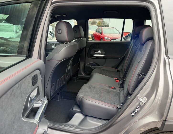 Mercedes-Benz GLB SUV / Terénní 2,0 l 110 kw