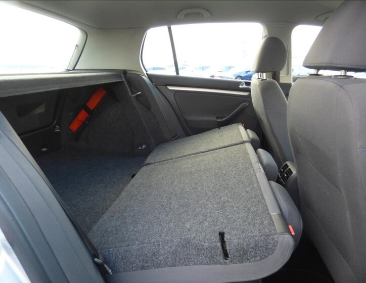 Volkswagen Golf Hatchback 1,6 l 75 kw