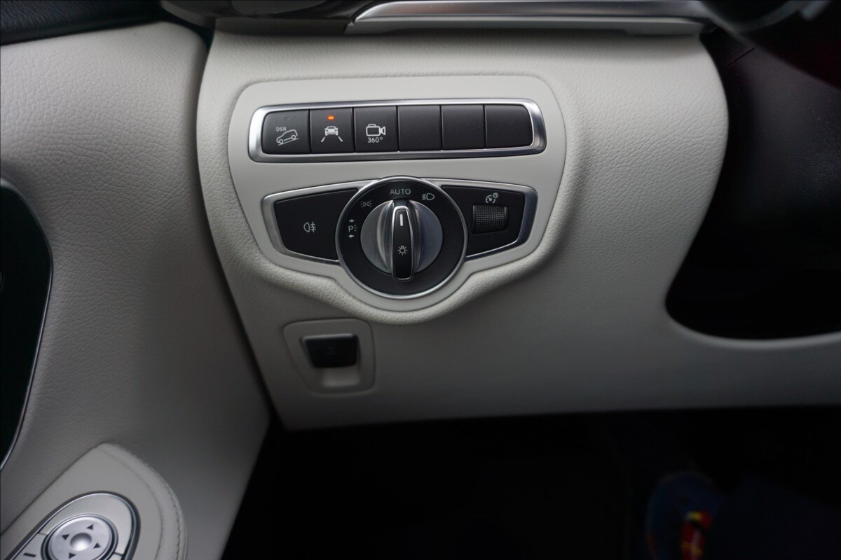 Mercedes-Benz Třídy V VAN / Minibus 2,1 l 120 kw