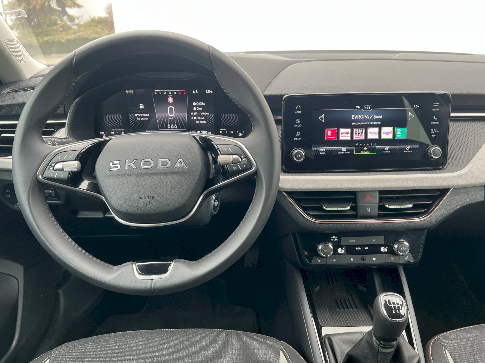 Škoda Scala Hatchback 1,0 l 85 kw