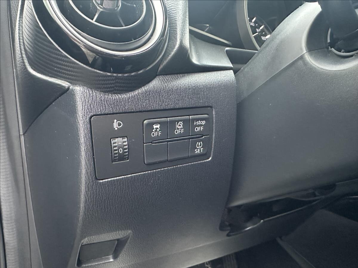 Mazda 2 Hatchback 1,5 l 66 kw