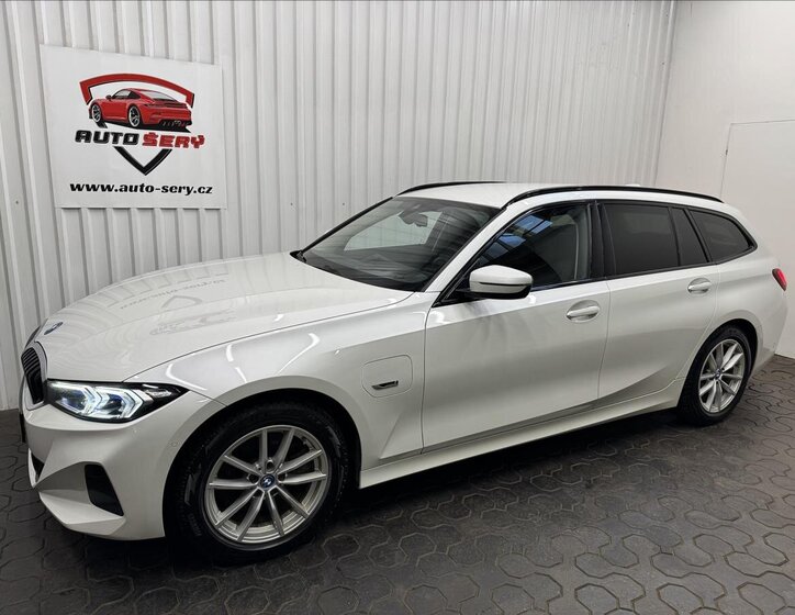 BMW Řada 3 Kombi 2,0 l 215 kw