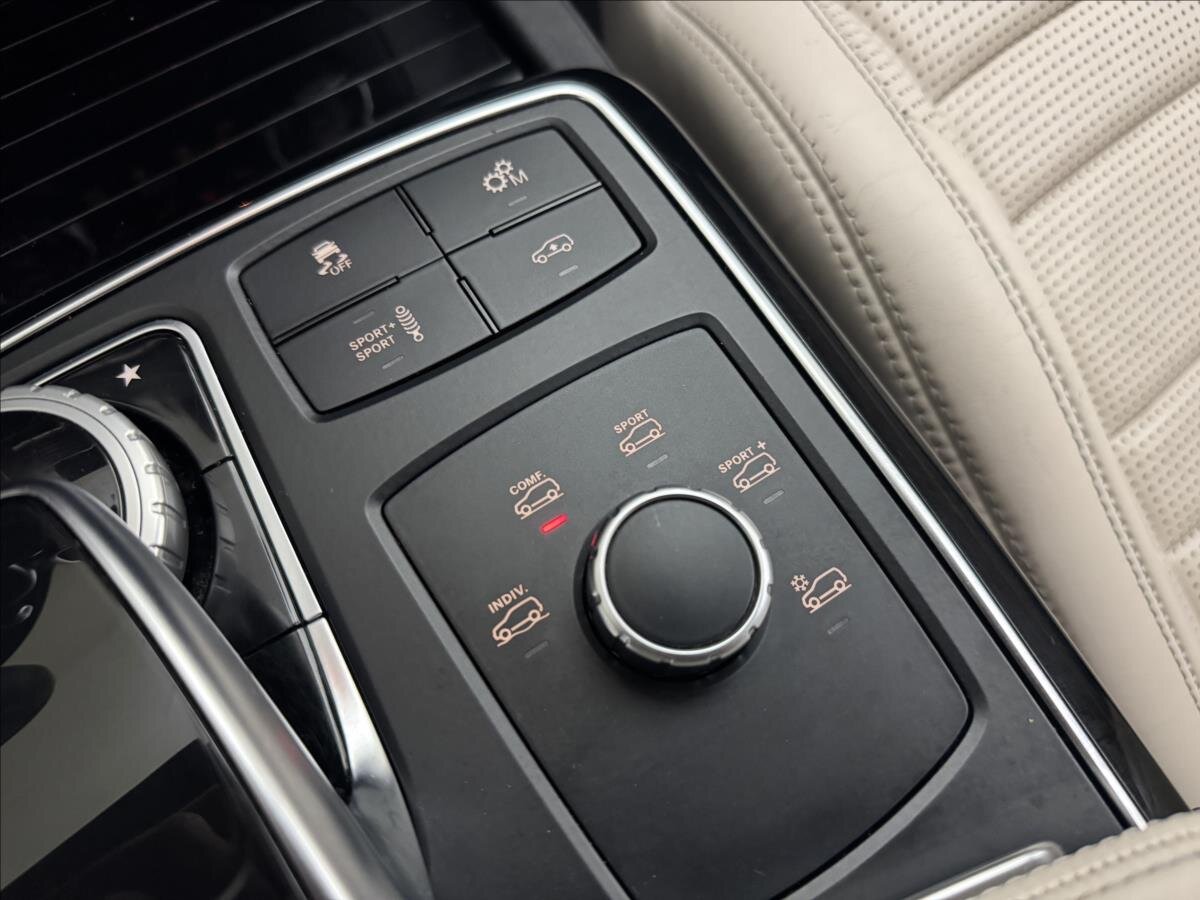 Mercedes-Benz GLS SUV / Terénní 5,5 l 430 kw