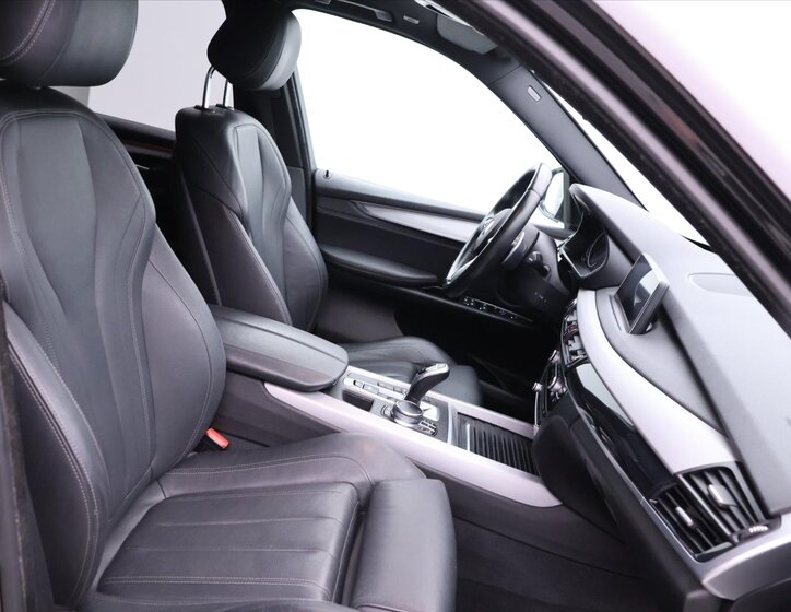 BMW X5 SUV 3,0 l 190 kw