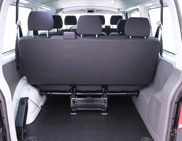 Volkswagen Transporter 10