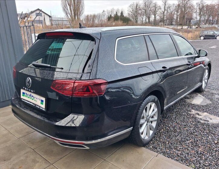 Volkswagen Passat Kombi 2,0 l 110 kw