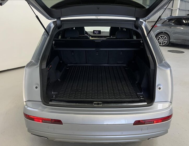 Audi Q7 30