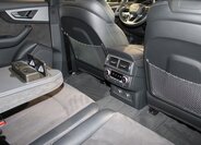 Audi Q7 29