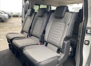 Volkswagen Caravelle 17