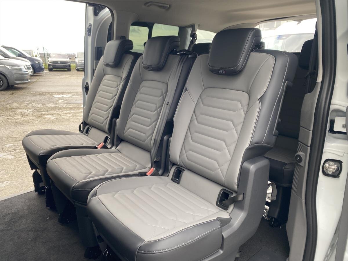 Volkswagen Caravelle