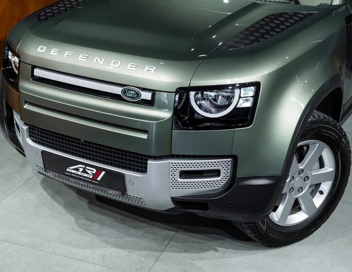 Land Rover Defender SUV / Terénní 3,0 l 294 kw