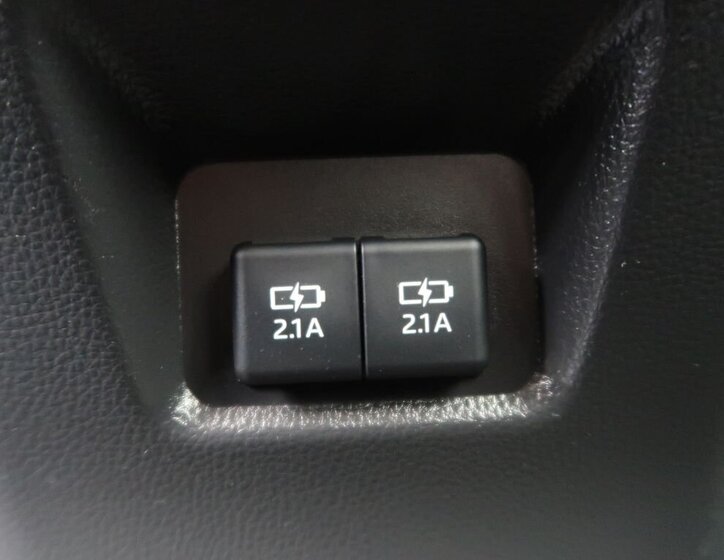 Toyota RAV4 SUV / Terénní 2,5 l 131 kw